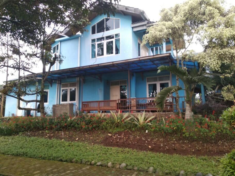 Garden Villas Cipanas Sindanglaya Exterior foto